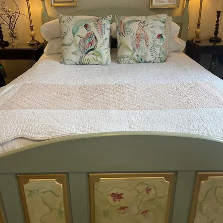 B&B The Artist Dublin Boutique 서튼