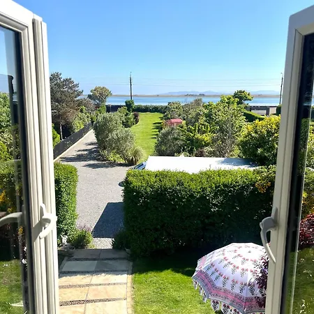 ベッド・アンド・ブレックファスト The Artist Dublin Boutique サットン