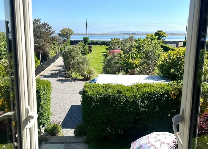 ベッド・アンド・ブレックファスト The Artist Dublin Boutique サットン